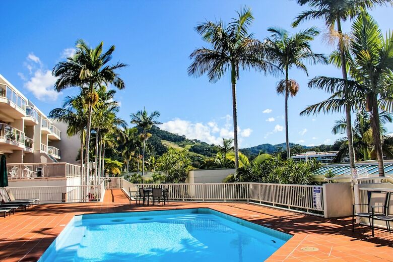 Hotel Charlesworth Bay Beach Resort
