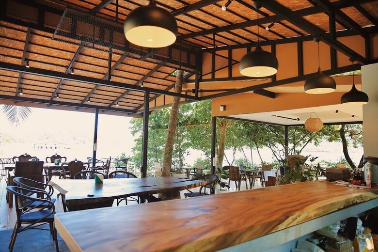 Hotel Resolution Resort