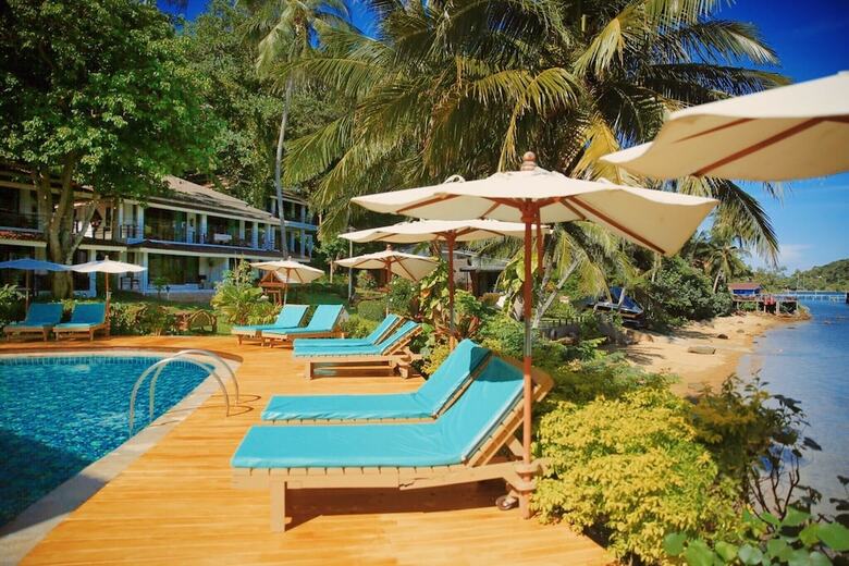 Hotel Resolution Resort