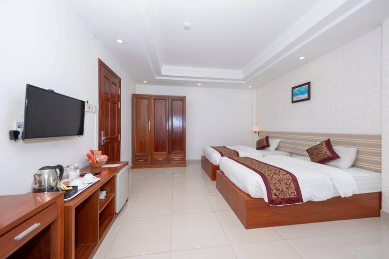 Airport Saigon Hotel