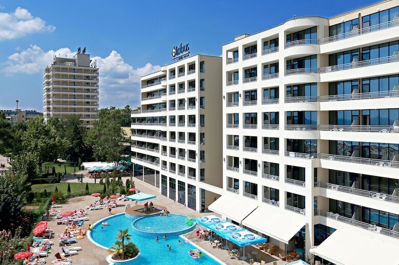 Hotel Globus - Half Board