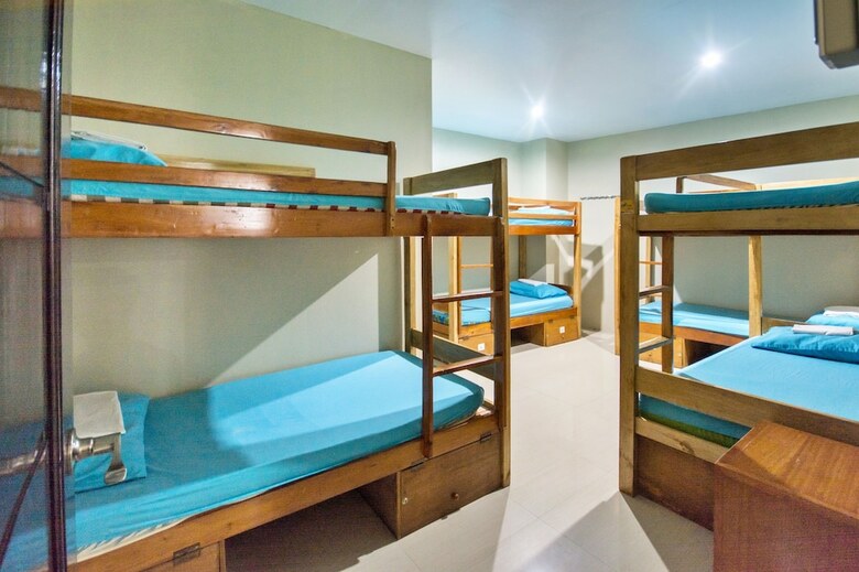 Hostal Boracay Backpackers