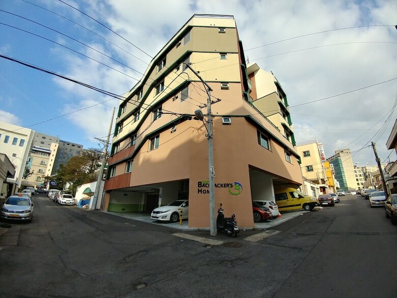 Hostal Backpacker's Home
