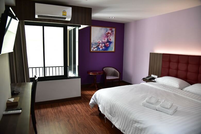 Grand Pink Hotel Hat Yai