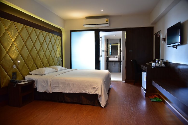 Grand Pink Hotel Hat Yai