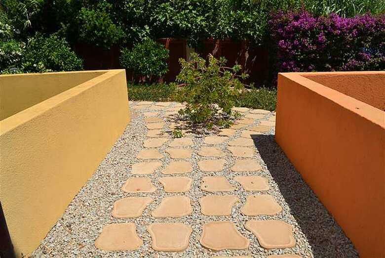 Residence L'isola Surf House