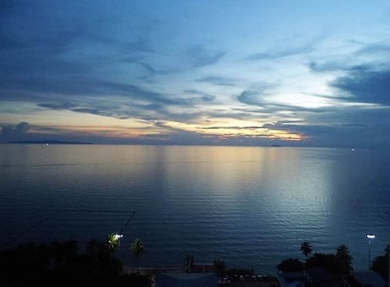 Ease Jomtien Hotel