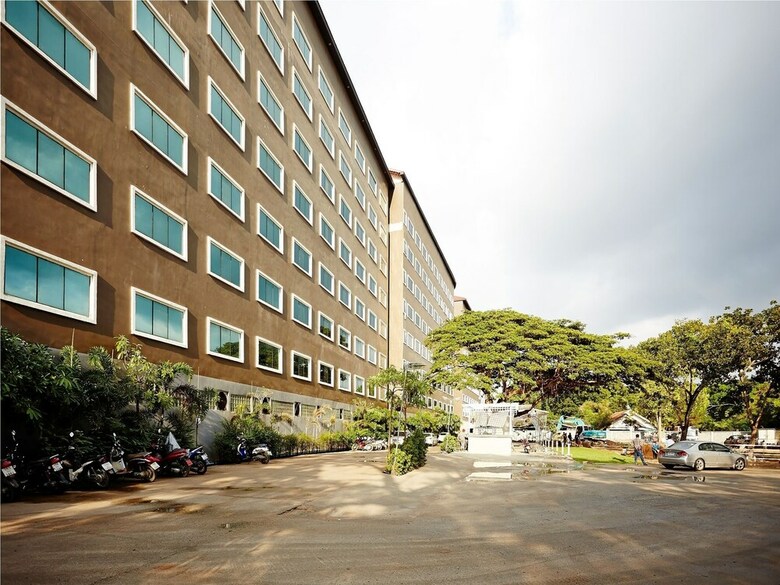 Ease Jomtien Hotel