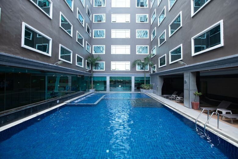 Ease Jomtien Hotel