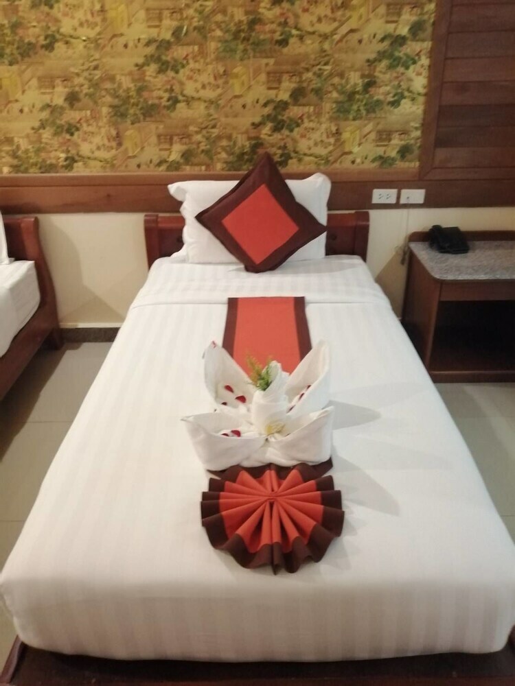 Ease Jomtien Hotel