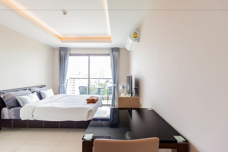 Hotel Water Park By Pattaya Sunny Rentals