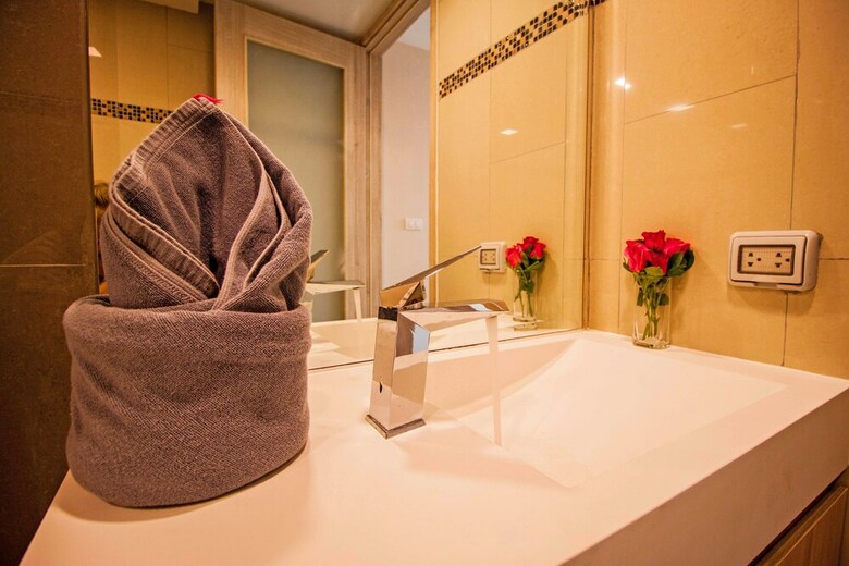 Hotel Water Park By Pattaya Sunny Rentals