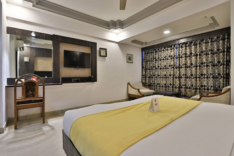 Oyo 2336 Hotel Shri Krishna Palace
