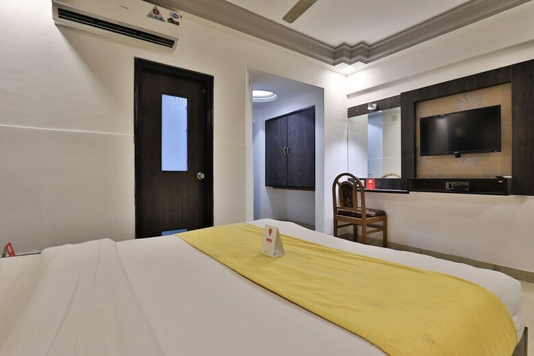 Oyo 2336 Hotel Shri Krishna Palace
