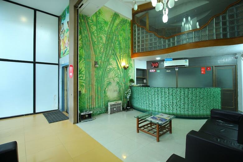 Oyo 2336 Hotel Shri Krishna Palace