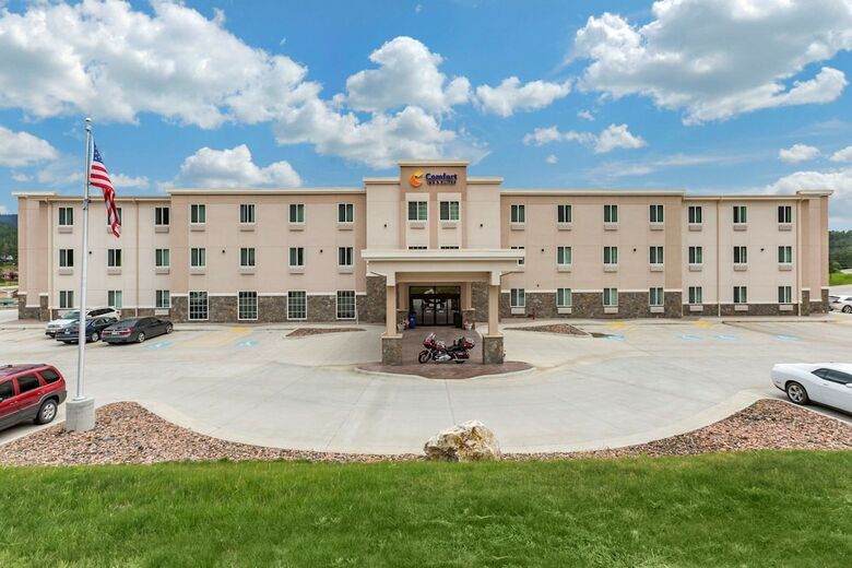 Hotel Comfort Inn & Suites Near Mt. Rushmore