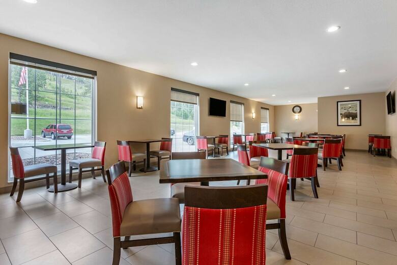 Hotel Comfort Inn & Suites Near Mt. Rushmore