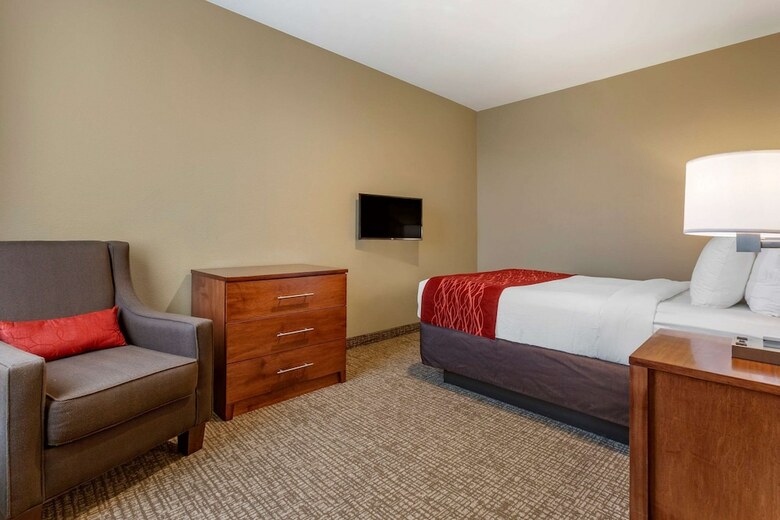 Hotel Comfort Inn & Suites Near Mt. Rushmore