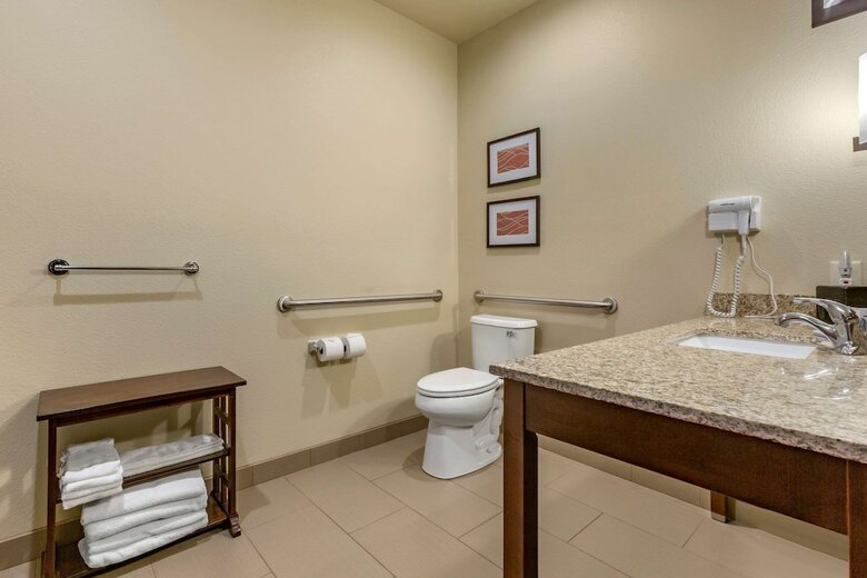 Hotel Comfort Inn & Suites Near Mt. Rushmore