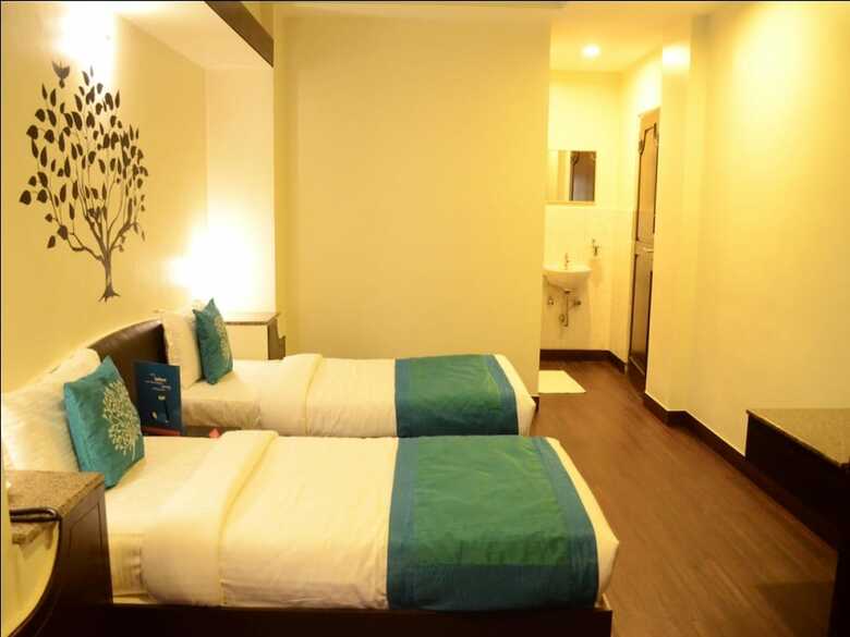 Oyo 1216 Hotel New White House