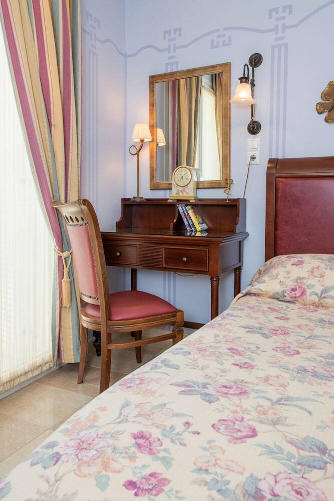 Enavlion Hotel Batagianni