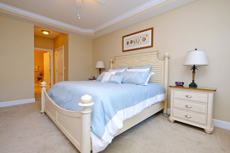 Hotel Barefoot Resort & Yacht Club