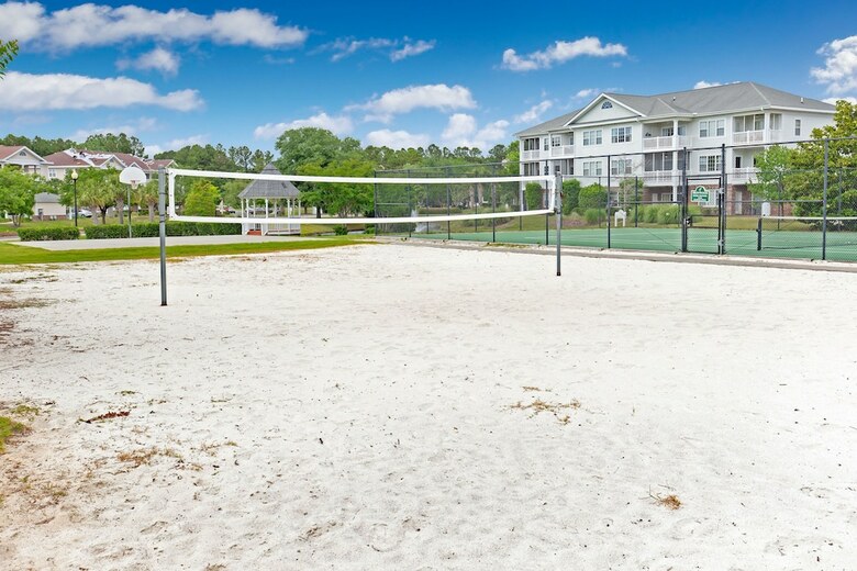 Hotel Barefoot Resort & Yacht Club