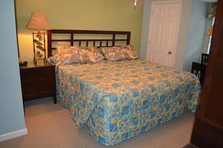 Hotel Barefoot Resort & Yacht Club