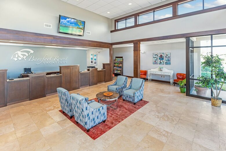 Hotel Barefoot Resort & Yacht Club
