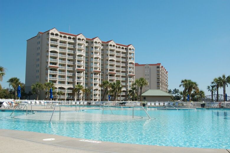 Hotel Barefoot Resort & Yacht Club
