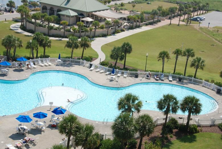 Hotel Barefoot Resort & Yacht Club