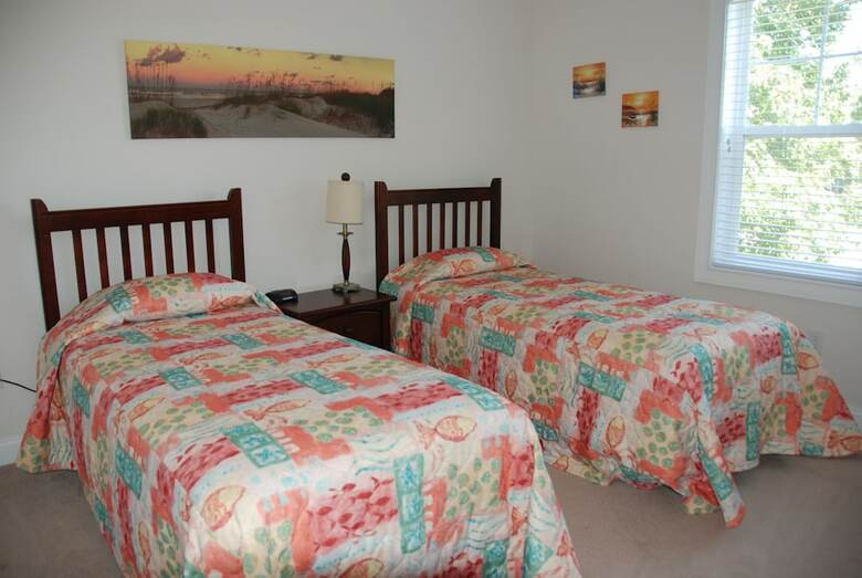 Hotel Barefoot Resort & Yacht Club