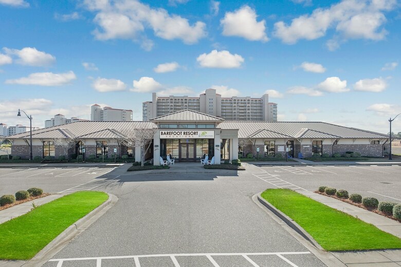 Hotel Barefoot Resort & Yacht Club