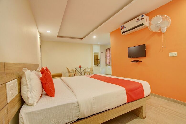 Oyo 2183 Hotel City