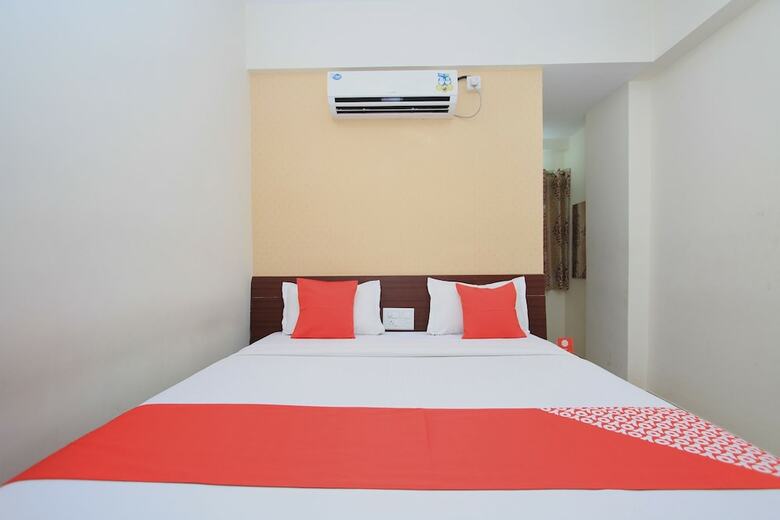 Oyo 2183 Hotel City