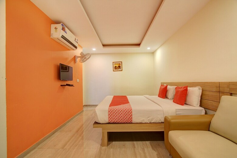 Oyo 2183 Hotel City