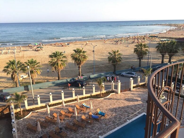 Posada Hotel Riviera Palace