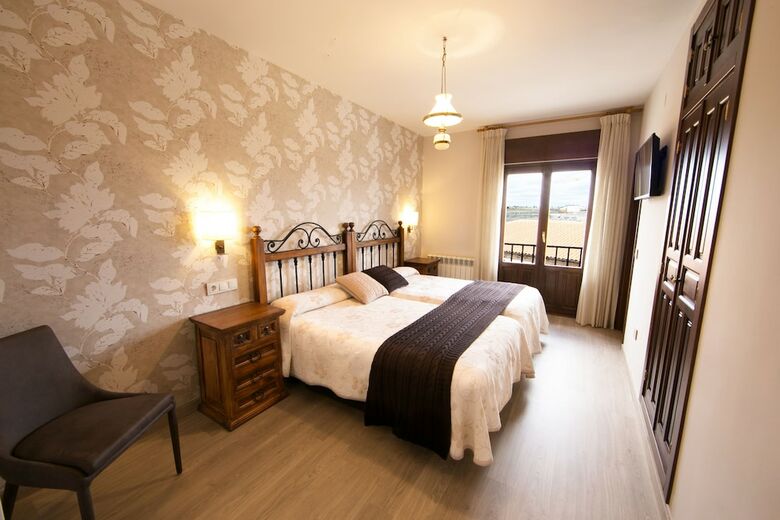Hotel Restaurante Quintanares
