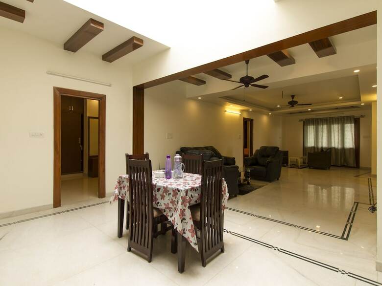 Hotel Oyo 875 Eyrie Suites