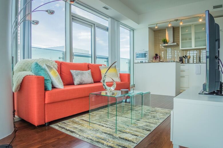 Aoc Suites - High-rise Condo - Cn Tower / Lake View