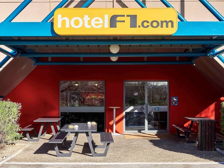 Hotelf1 �vry A6 (R�nov�)