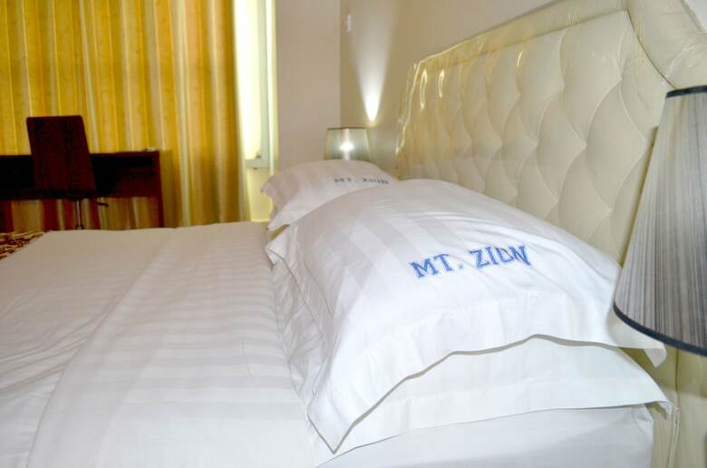 Mt. Zion Hotel