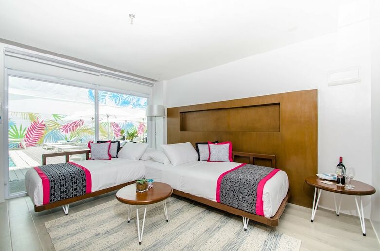 Hotel Coast