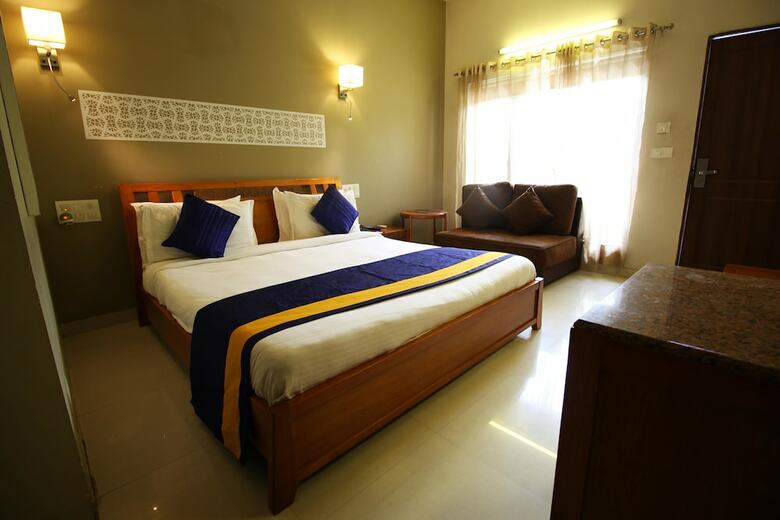 Oyo 1968 Hotel Krishna Park Resort