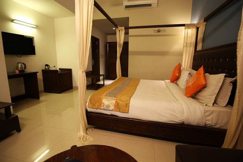 Oyo 1968 Hotel Krishna Park Resort