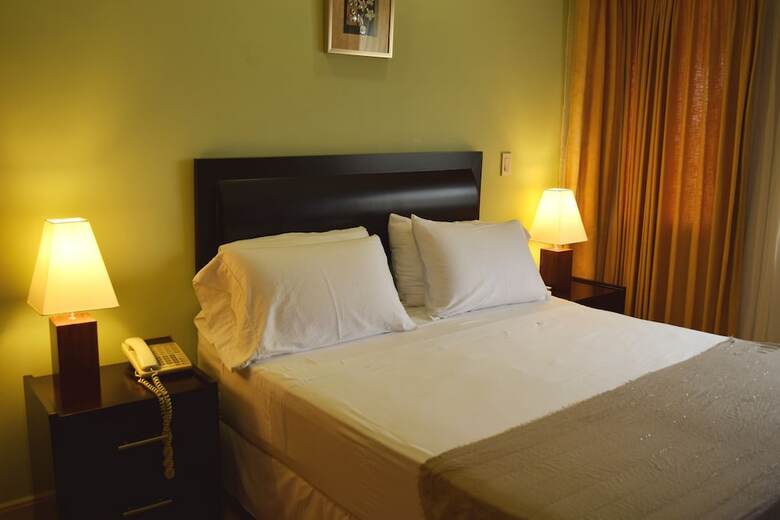 Hotel Casa Bella Suites