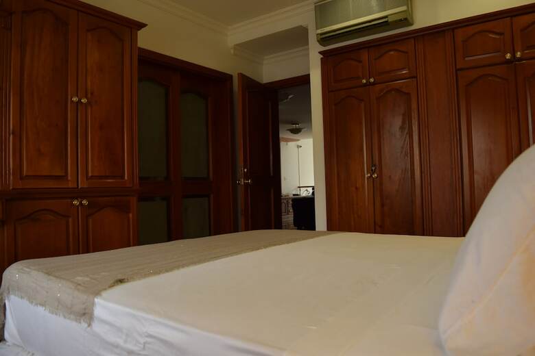 Hotel Casa Bella Suites