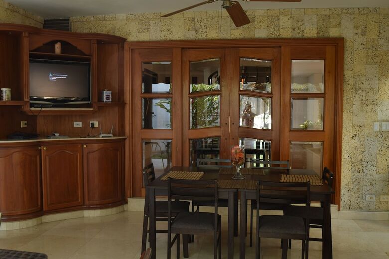 Hotel Casa Bella Suites