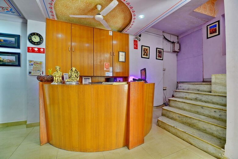 Oyo 2421 Hotel The Ishani