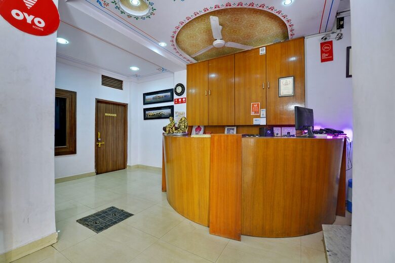 Oyo 2421 Hotel The Ishani